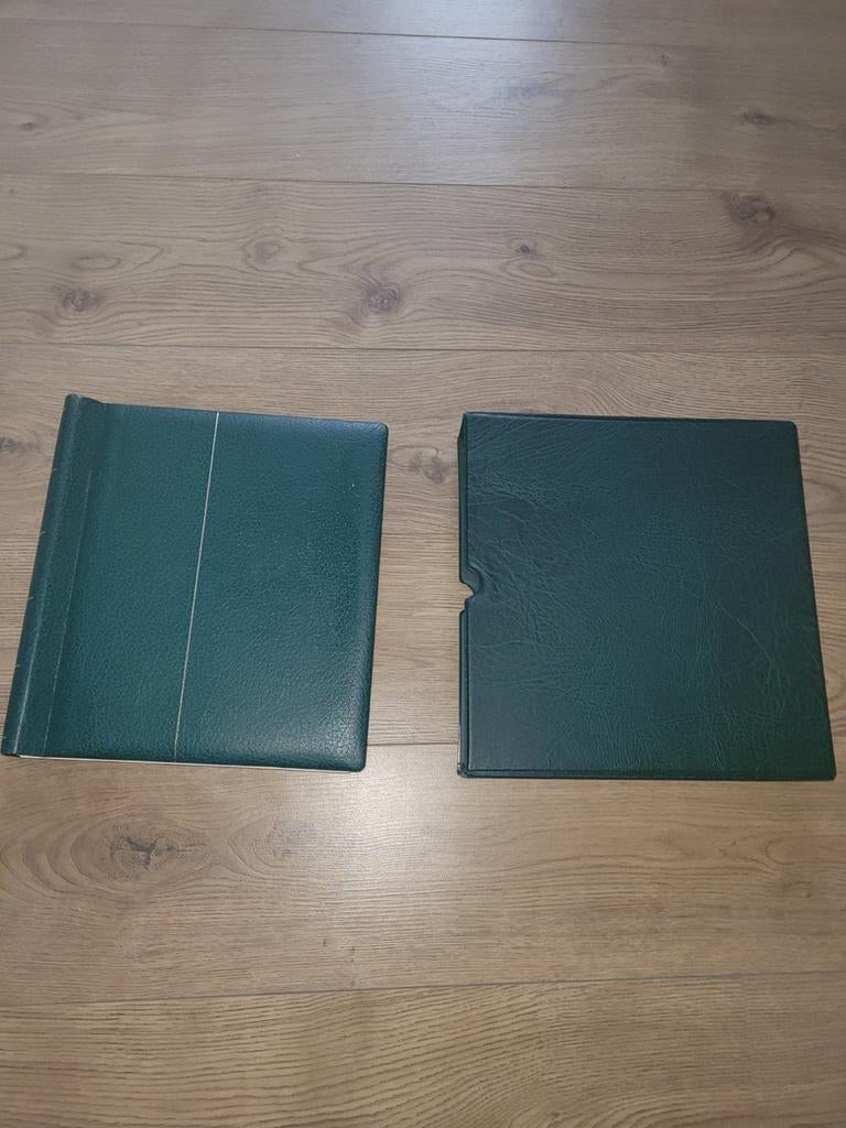 Leuchtturm album postzegels Nederland met leuke inhoud, Ophalen of Verzenden