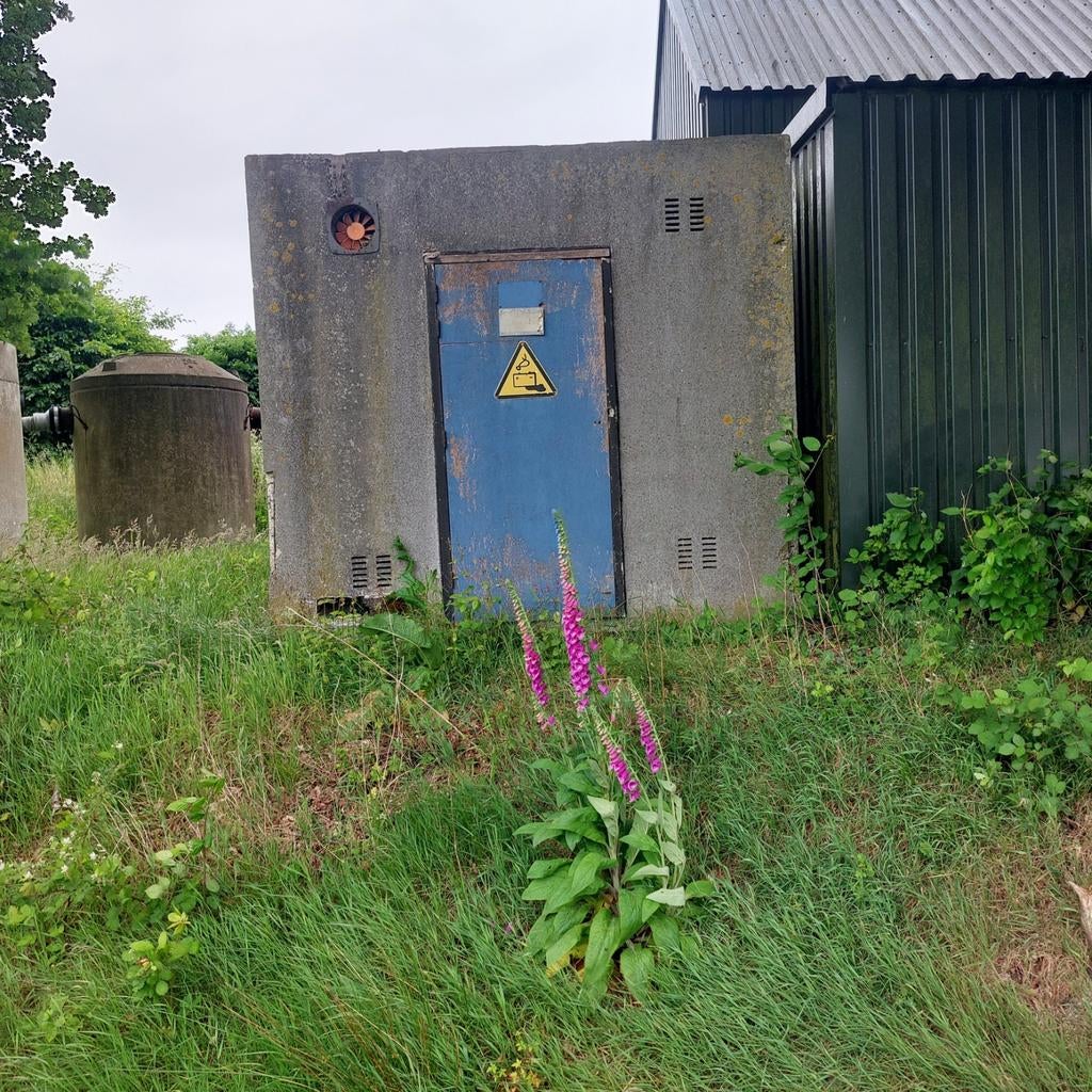 Betonnen berging accu berging, Ophalen