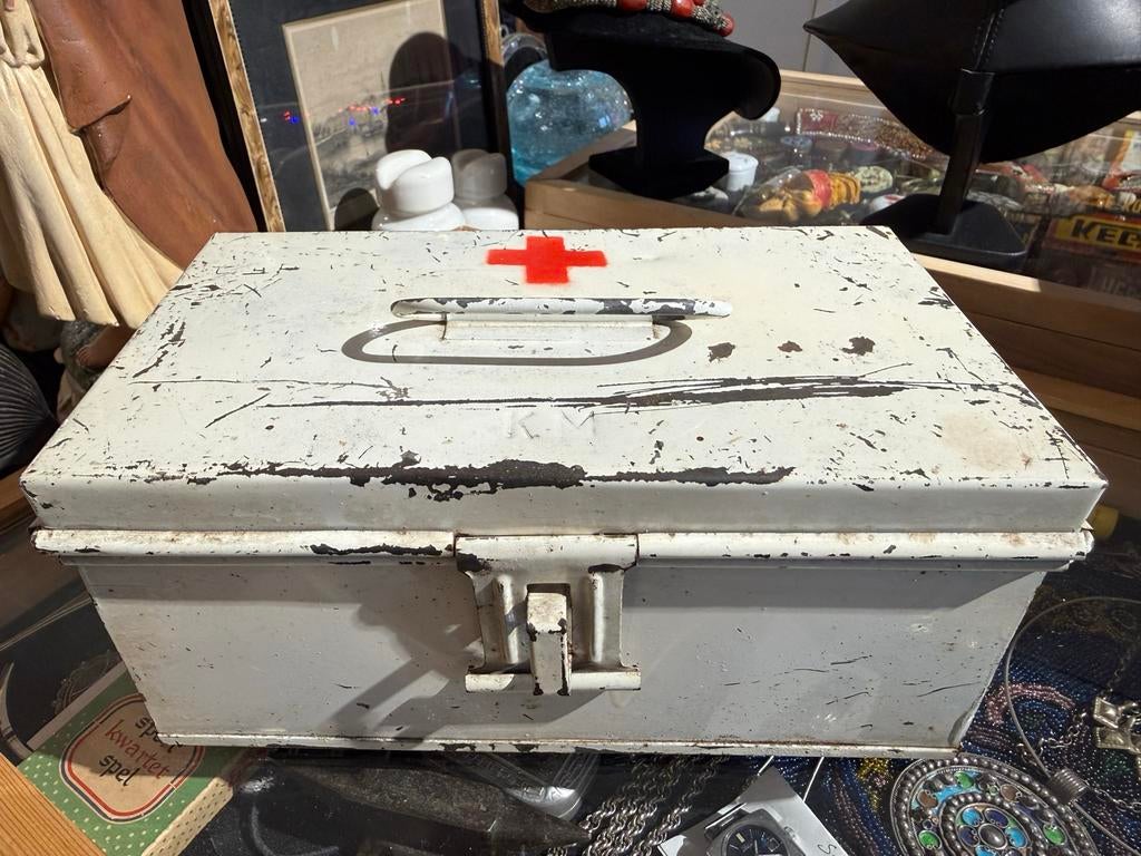 Vintage EHBO Kistje / Blikken Doos, Ophalen of Verzenden