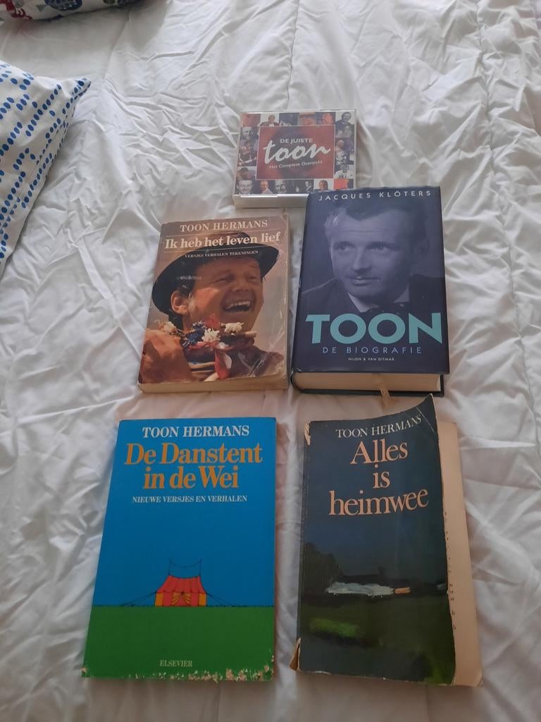 4x boeken 1x cd toon hermans bieden, Boeken, Ophalen, Zo goed als nieuw