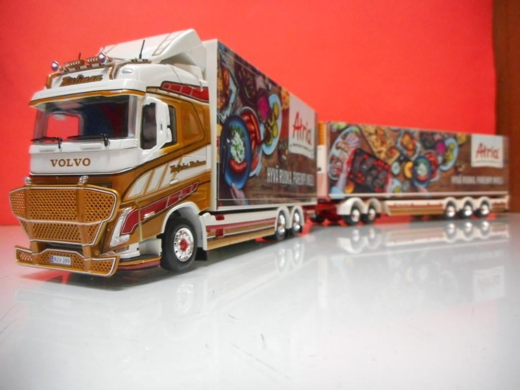 TEKNO VOLVO RISTIMAA - ATRIA, FINLAND 86882, Hobby en Vrije tijd, Modelauto's | 1:50, Ophalen of Verzenden, Nieuw, Bus of Vrachtwagen