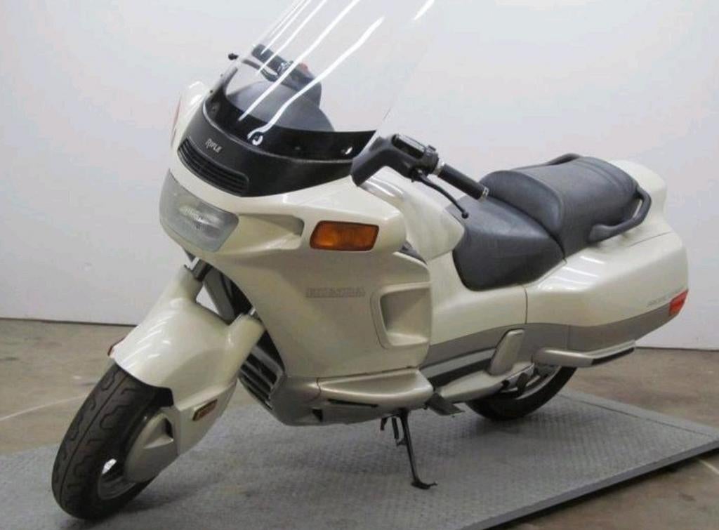 Honda Pacific Coast 800cc, Motoren, Particulier