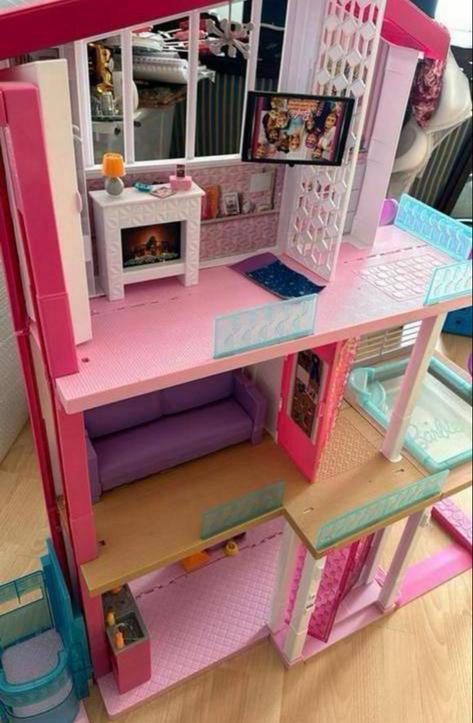 Barbiehuis in Zeer Goede Staat, Ophalen, Zo goed als nieuw, Poppenhuis