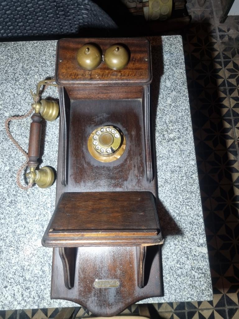Oude Wandtelefoon 'The Executive' Hout & Messing, Antiek en Kunst, Ophalen of Verzenden