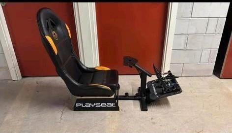 Playseat met Fanatec McLaren GT3 stuur en Simforge pedalen, Ophalen, Gebruikt