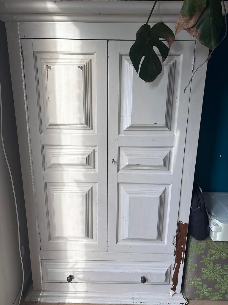 Houten Kast van Braziliaans Hardhout, Antiek en Kunst, Antiek | Meubels | Kasten, Ophalen