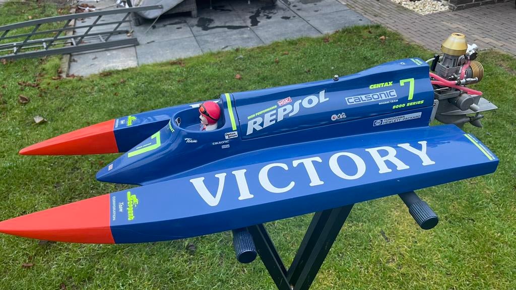 F1 catamaran outboard, Ophalen, Zo goed als nieuw, Auto