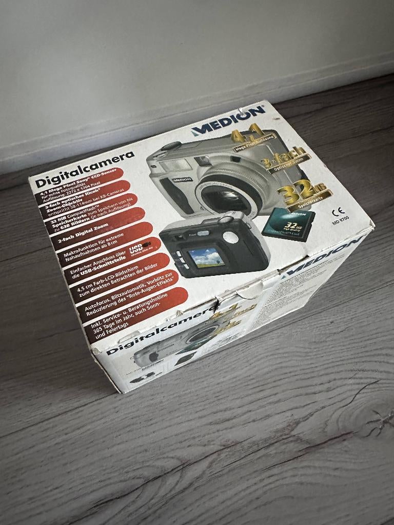 Medion MD9700 (NIEUW) digitale camera, Ophalen of Verzenden, Nieuw, Overige Merken, 8 keer of meer
