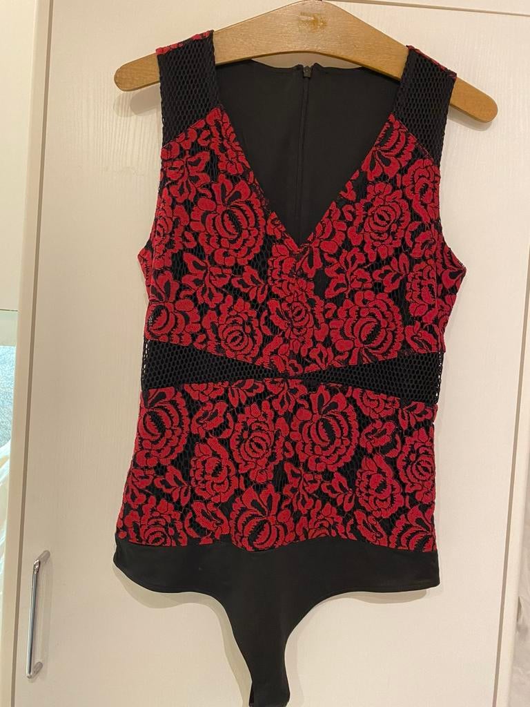 Sexy zwart met rood kanten body, Kleding | Dames, Ondergoed en Lingerie, Ophalen of Verzenden, Zwart, Body of Korset