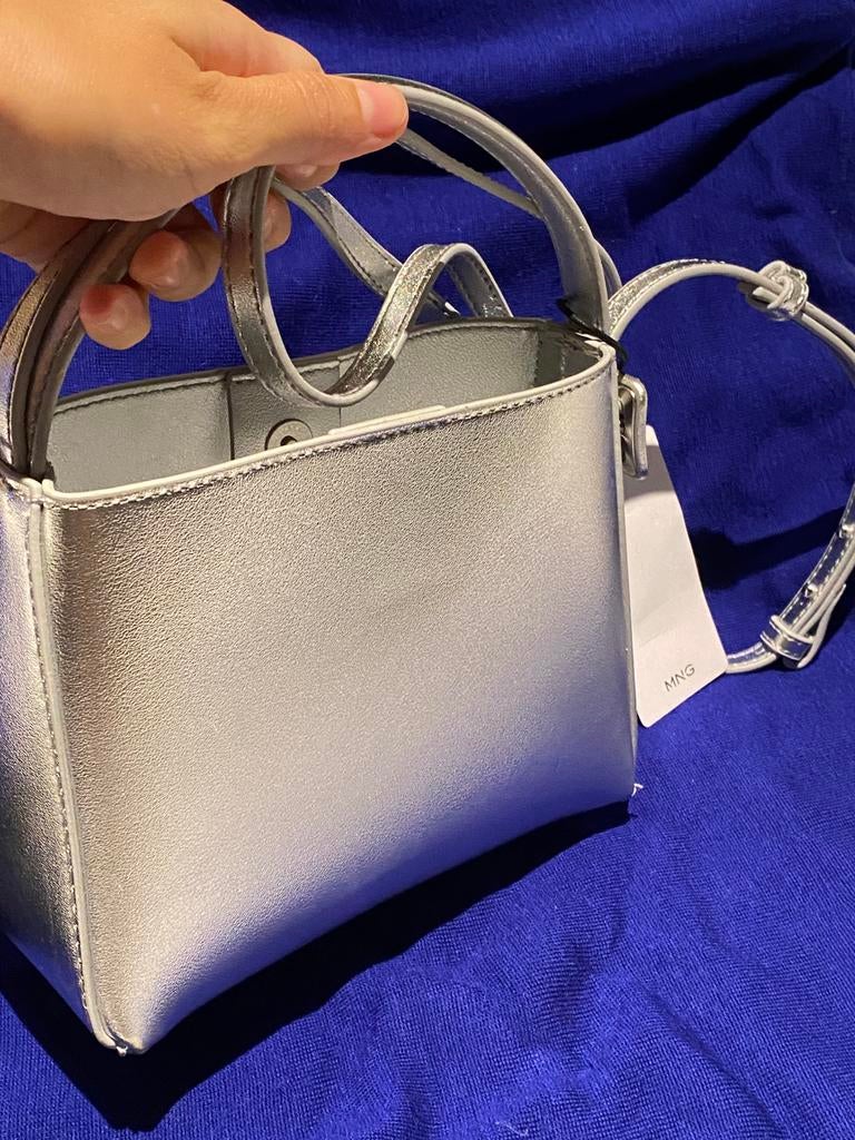 NIEUW +kaartjes Mango Mini shopper tas imitatieleer zilver, Ophalen of Verzenden, Nieuw, Grijs, Handtas