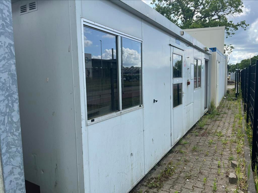 Kantoorunit 8x3 meter, Ophalen, Zo goed als nieuw