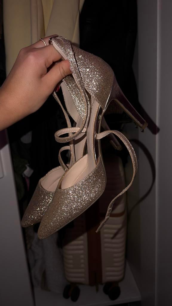 Glitter pumps van Graceland - Maat 39, Ophalen of Verzenden, Zo goed als nieuw, Beige, Pumps