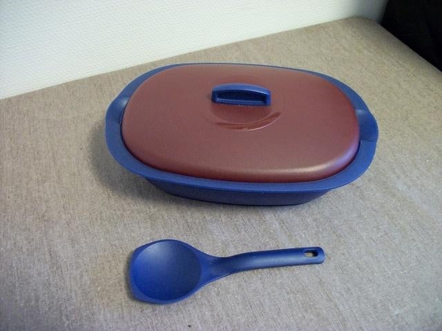 Tupperware Schaal met Lepel ( blauw/rood, 1,7 liter ), Ophalen of Verzenden, Gebruikt, Rood, Schaal