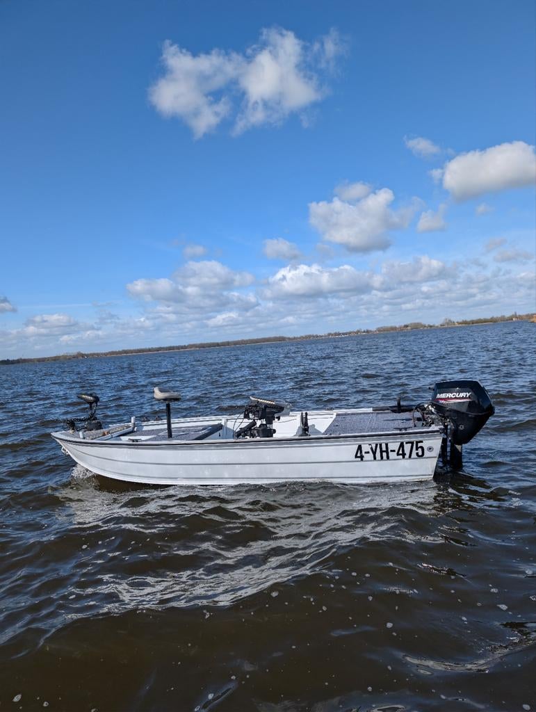 Alluminium visboot, Ophalen of Verzenden, Zo goed als nieuw, 3 tot 6 meter, Buitenboordmotor