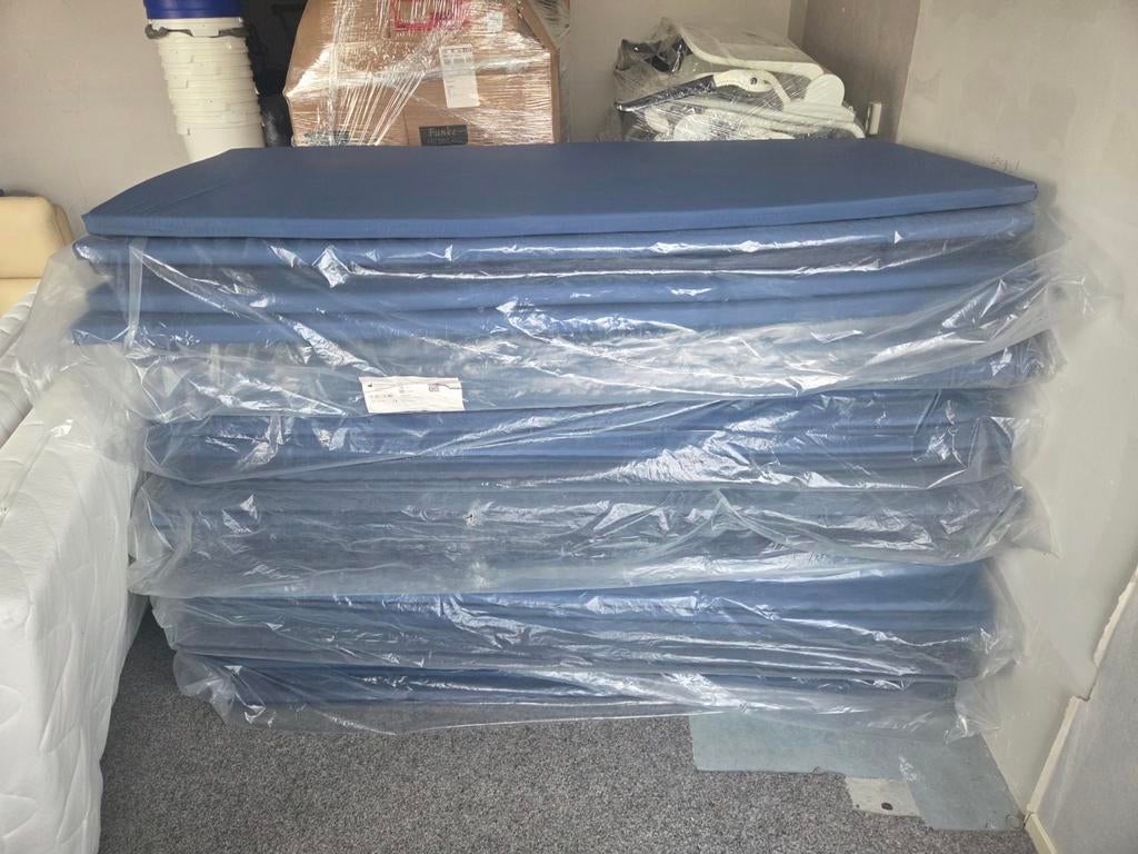 Opleg matras 190 x 87 x 4 cm. latex hoes, Ophalen