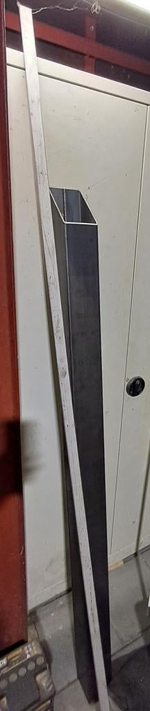 1 Stalen koker en 1 RVS strip (metaal / ijzer), Doe-het-zelf en Verbouw, Metalen, Ophalen
