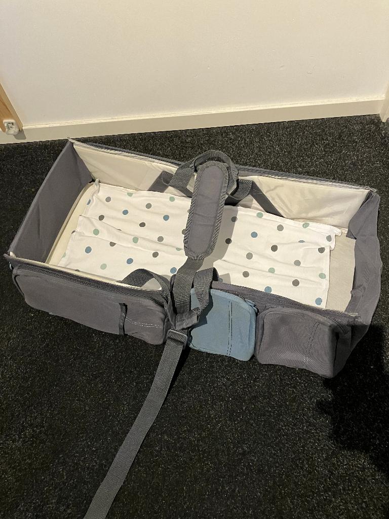 Baby Reisbed & Baby Luiertas in 1, Ophalen of Verzenden, Zo goed als nieuw
