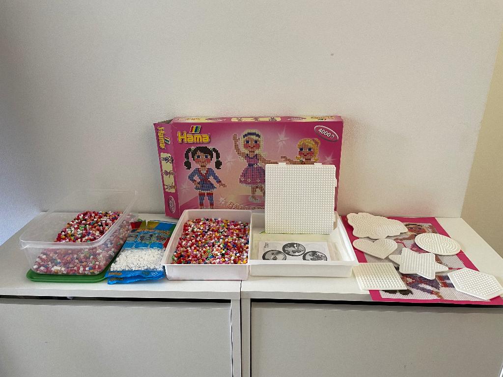 HAMA 2x strijkkralen en figuren sets, Meerkleurig, Ophalen of Verzenden, Zo goed als nieuw, Kunststof