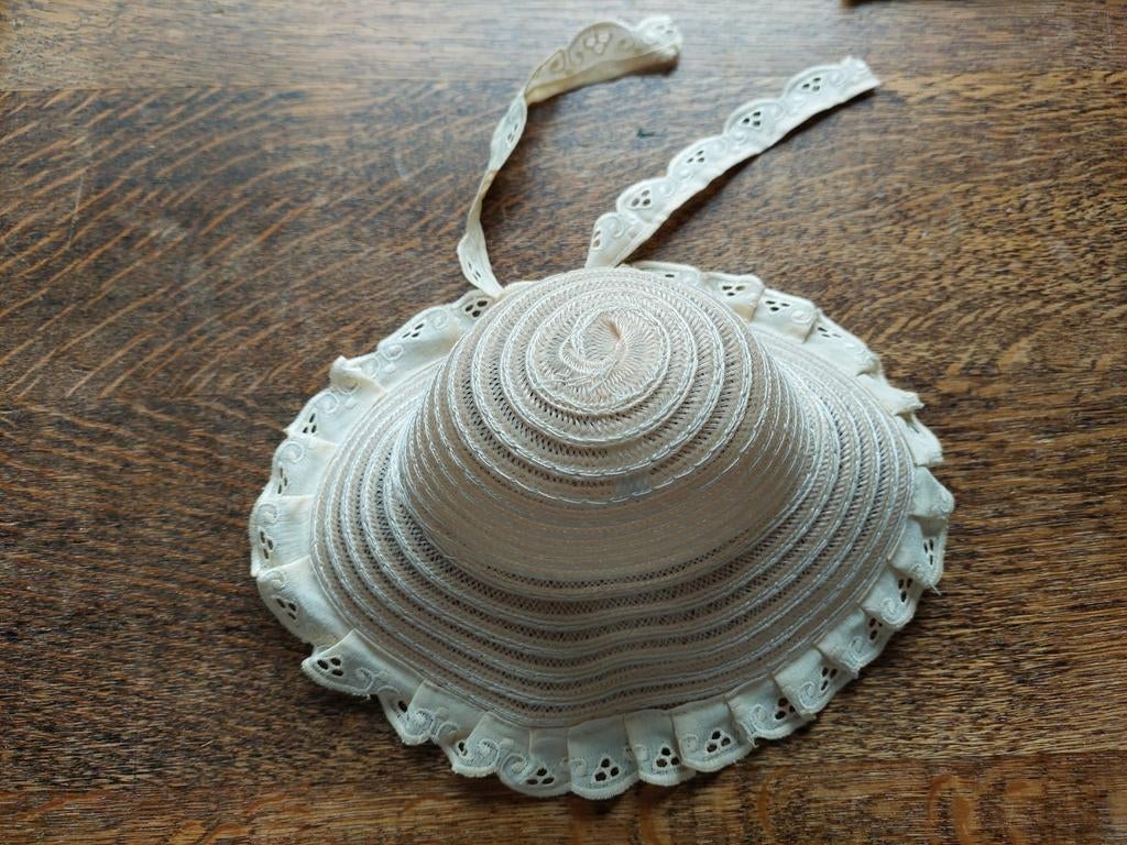 Poppenhoedje voor o.a. een porseleinen pop, Ophalen of Verzenden, Nieuw, Pop