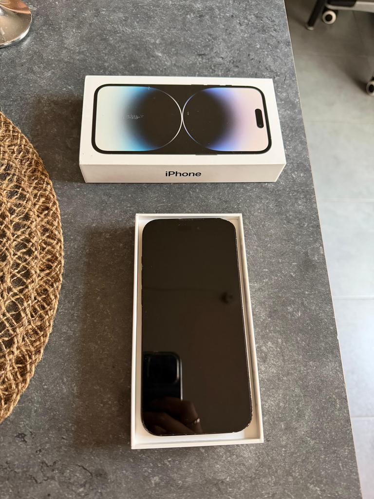 Apple Iphone 14 pro 128GB Zwart, Ophalen of Verzenden, Zo goed als nieuw, Zwart