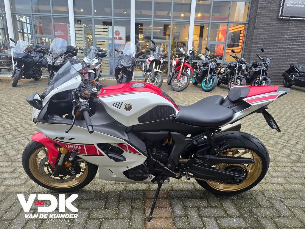 YAMAHA YZF R7 60th Anniversary met Akrapovic(bj 2022) - foto 3