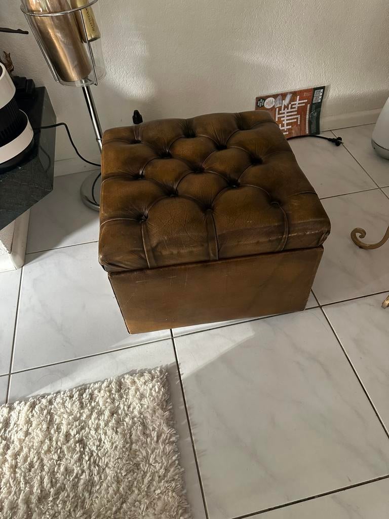 Mooie retro poef, Ophalen, Zo goed als nieuw, Rond, Minder dan 50 cm