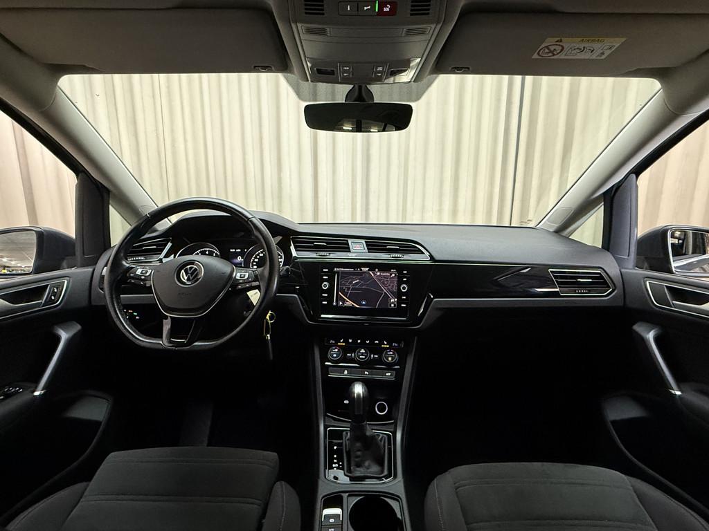Volkswagen Touran 1.5 TSI Comfortline Business 7p Uitklapbar, 4 cilinders, Grijs, 1455 kg, 1500 kg