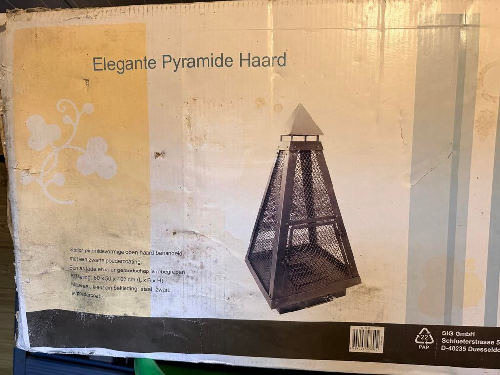 Elegante Piramide Haard, Ophalen, Nieuw