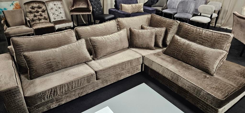 LUXE hoekbank in croco & velvet stoffen met €500 korting, Huis en Inrichting, Banken | Complete zithoeken, Ophalen of Verzenden