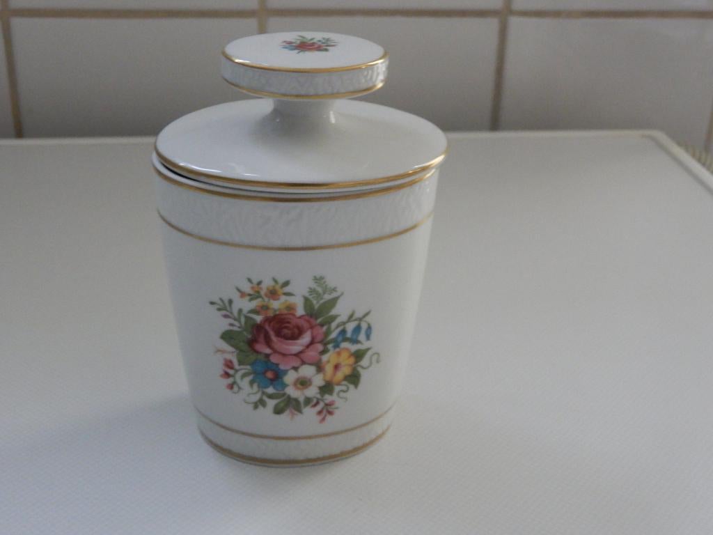Dekselpotje porselein met bloemetjes, gemerkt, jaren 60, Ophalen of Verzenden