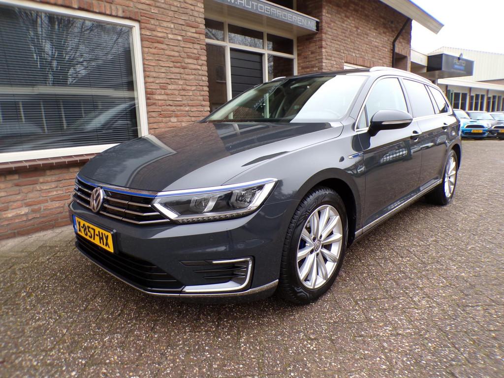 Volkswagen Passat Variant 1.4 TSI GTE Highline Automaat / Le, Gebruikt, Hybride Elektrisch/Benzine, 1600 kg, 93 €/maand