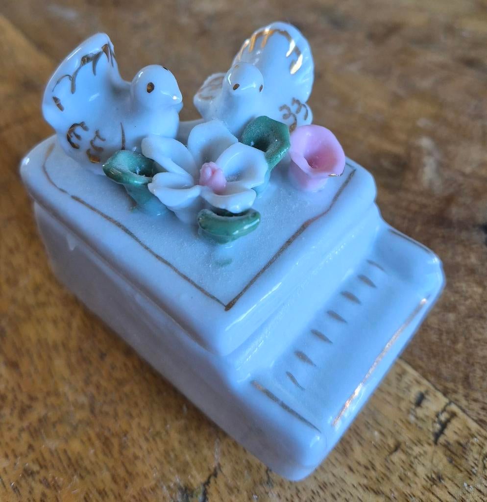 Vintage porselein +-6 cm, Antiek en Kunst, Antiek | Porselein, Ophalen of Verzenden