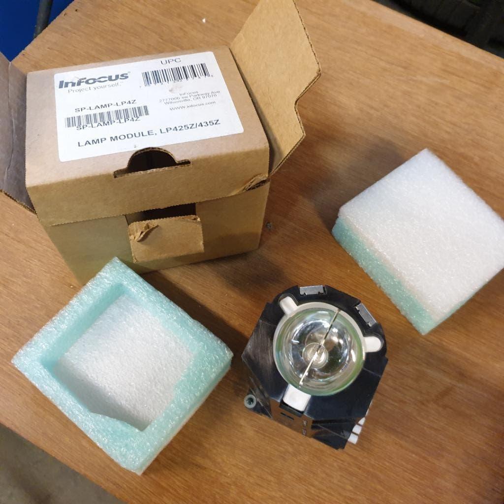 NIEUW !! INFOCUS PROJECTORLAMP SP-LAMP-LP4Z, Ophalen, Nieuw, Beamerlamp