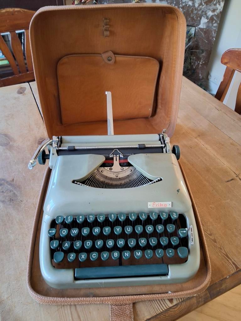 Erika typemachine, Diversen, Ophalen