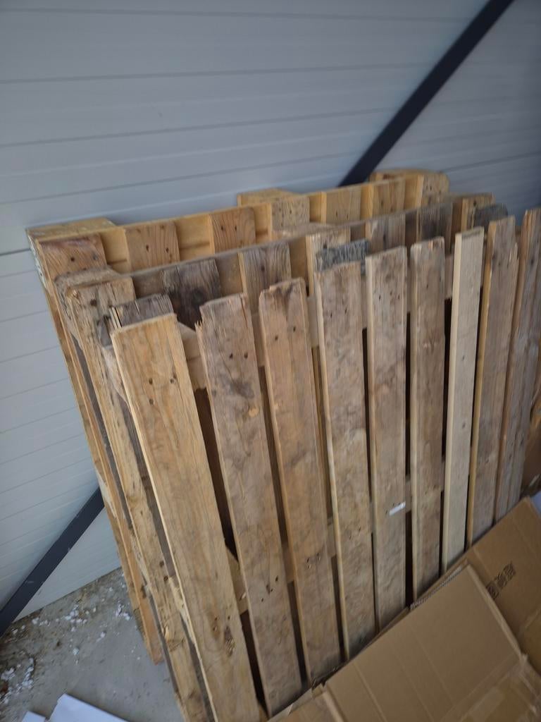 4 pallets - gratis ophalen almere, Ophalen of Verzenden, Overige houtsoorten, Minder dan 200 cm, Pallet