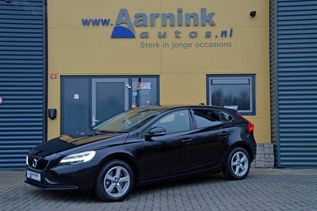 Volvo V40 1.5 T2 Polar + navigatie, winterpack, xenon, lm ve, Auto's, Volvo, 12 maanden, Origineel Nederlands, 1500 kg, 5 stoelen