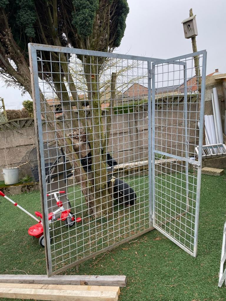 Stevige gegalvaniseerde Gaaspaneel, Met poort, Gebruikt, Ophalen of Verzenden, Gaashekwerk