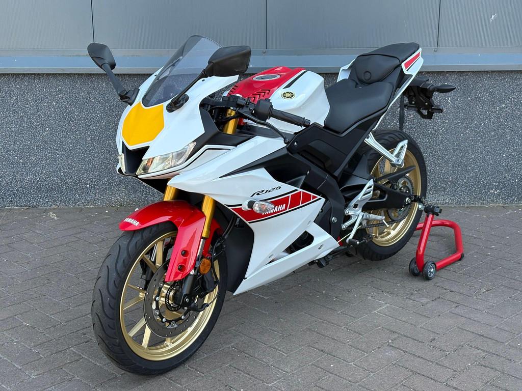 Yamaha YZF-R125 60th Anniversary YZF125-A, Bedrijf, Super Sport, 125 cc, 11 kW of minder