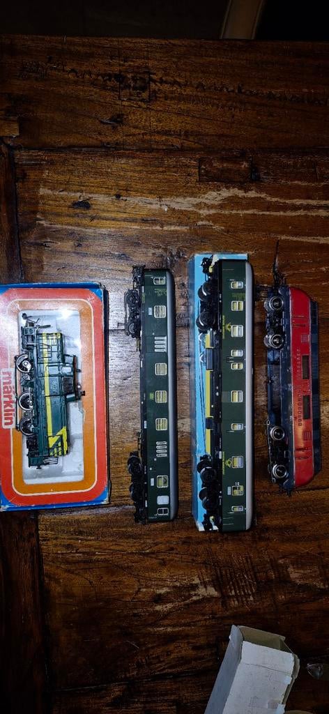 Marklin treinen en wagons rijden prima., Hobby en Vrije tijd, Wisselstroom, Treinset, Ophalen of Verzenden, Zo goed als nieuw