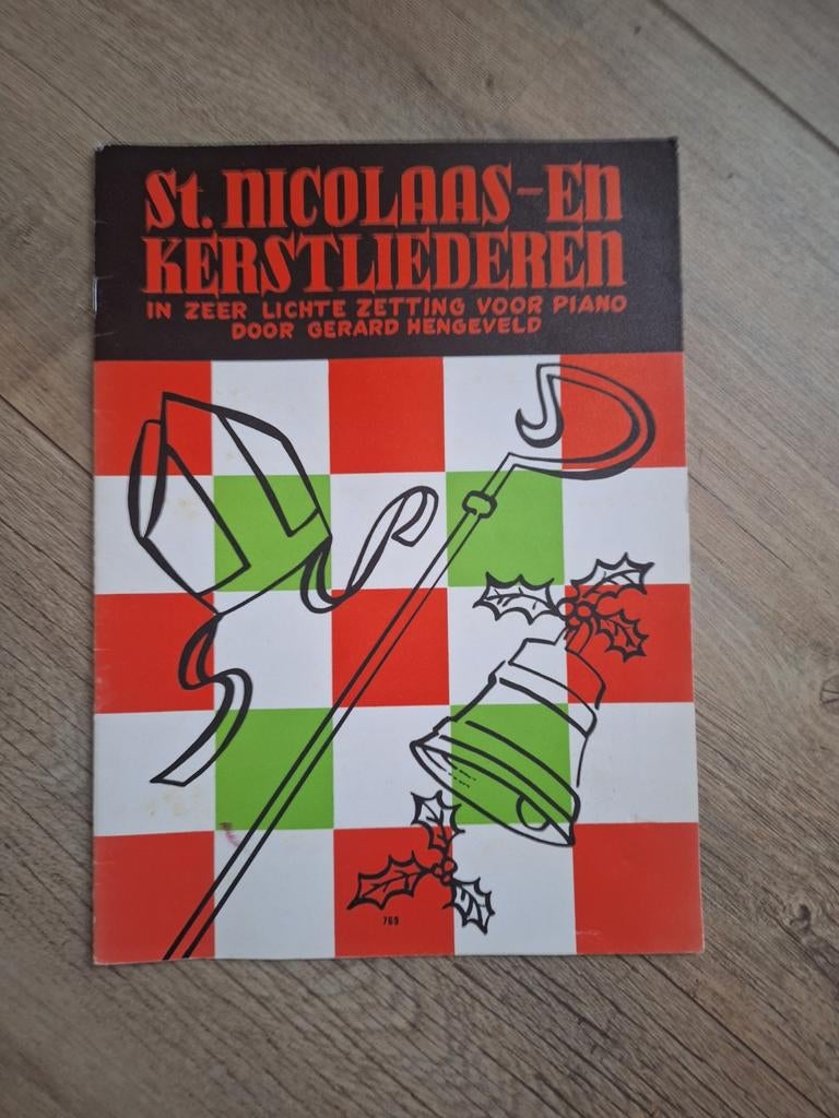 St. Nicolaas- en Kerstliederen voor piano, Ophalen of Verzenden, Zo goed als nieuw