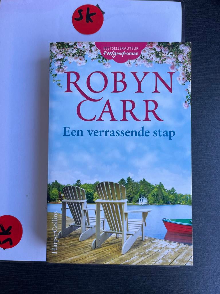 Robyn Carr - Een verrassende stap (Feelgoodroman), Ophalen of Verzenden, Zo goed als nieuw, Nederland