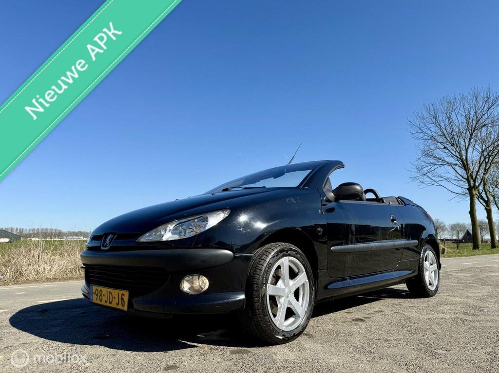 Peugeot 206 CC 2.0-16V, Leer, Airco, APK Apr 2027, Lage km, Auto's, Peugeot, 136 pk, Gebruikt, 4 cilinders, Cabriolet