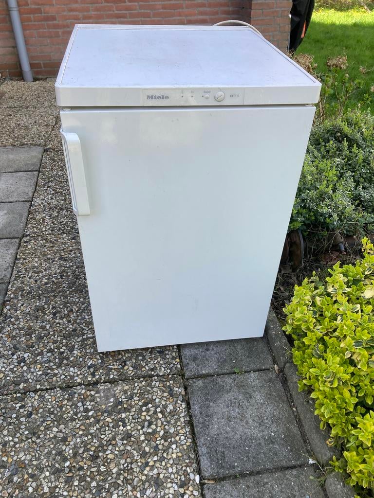 Miele Vrieskast - Tafel model, Gebruikt, Minder dan 85 cm, Minder dan 60 cm, Vrijstaand