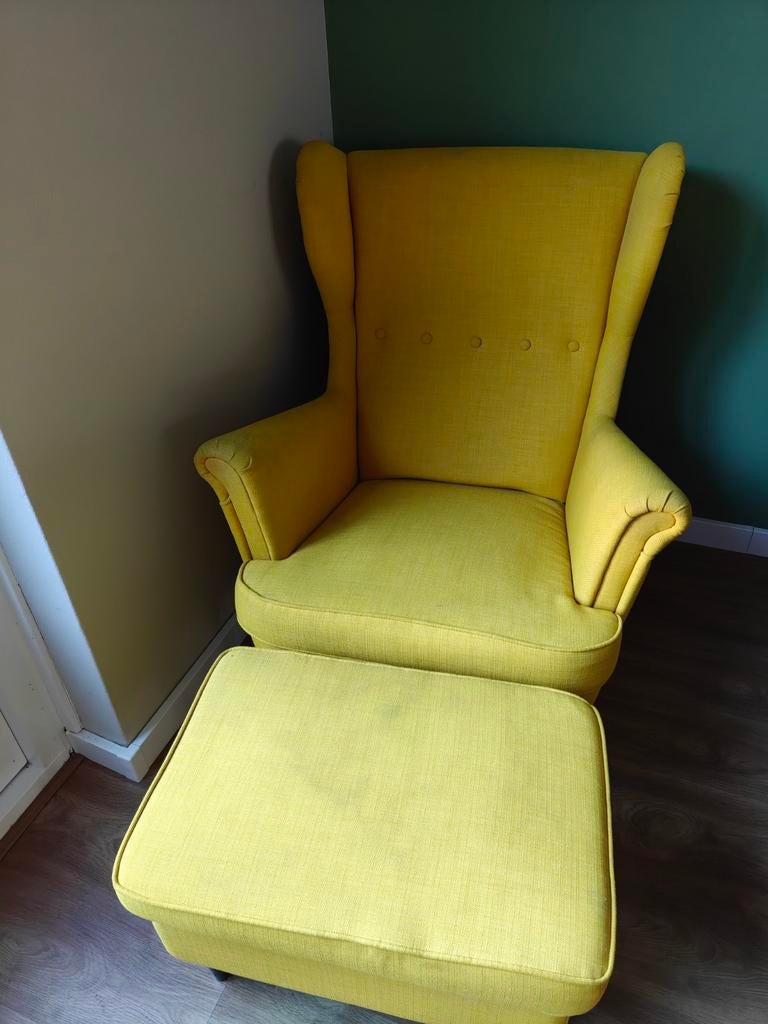 Ikea stoel en voetenbank, strandmon., Ophalen of Verzenden, Gebruikt, 75 tot 100 cm