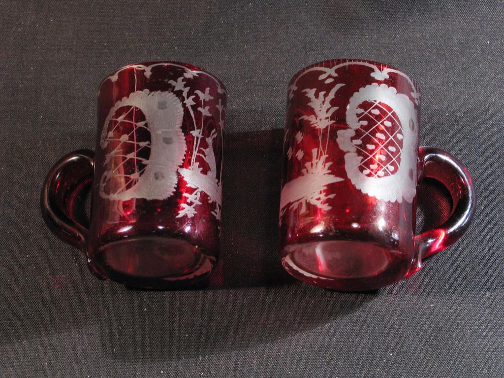 Twee huwelijksbekertjes antiek glas Biedermeyer 1825. 1010, Ophalen of Verzenden