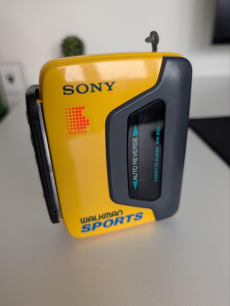 Sony WM-B53 Sports Walkman - Compleet met doos & koptelefoon, Audio, Tv en Foto, Walkmans, Discmans en Minidiscspelers, Ophalen of Verzenden