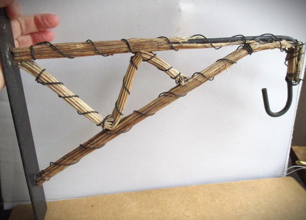 Wandhaak Willow~Hanging basket haak~Planten haak, Ophalen of Verzenden, Zo goed als nieuw