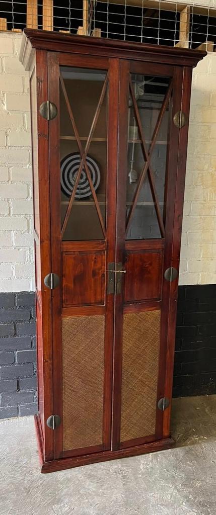 Chinese kast vitrinekast chinees riet ingelegd koloniaal 220, Overige materialen, 200 cm of meer, https://verburgtvintage.nl/#contact