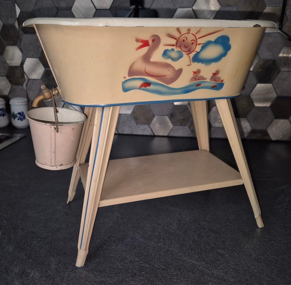 Vintage blikken Poppenbadje met Kraan + Emmer MÄRKLIN GÖSO ?, Ophalen, Overige typen