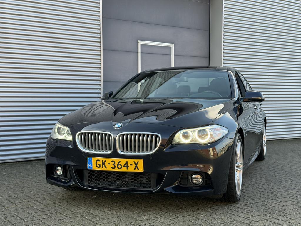 BMW 5 Serie 528i High Executive I M-Pakket I Aut. I Leder I, Auto's, Automaat, Gebruikt, 4 cilinders, 2000 kg